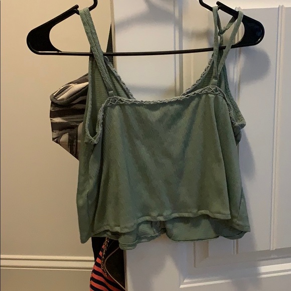 H&M women’s cropped tank-top - Picture 3 of 4